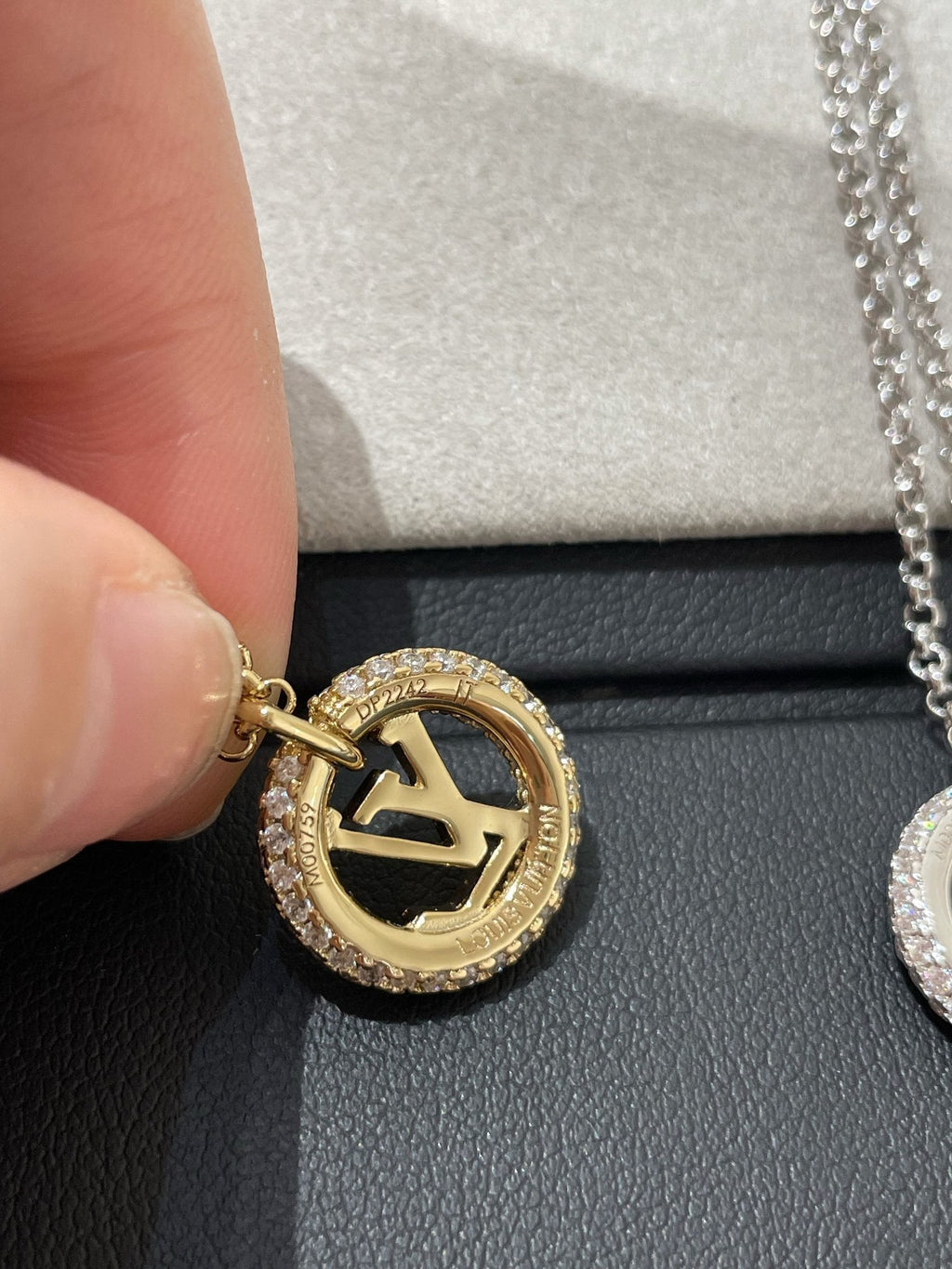 [MIRA]BY NIGHT DIAMOND PAVED NECKLACE
