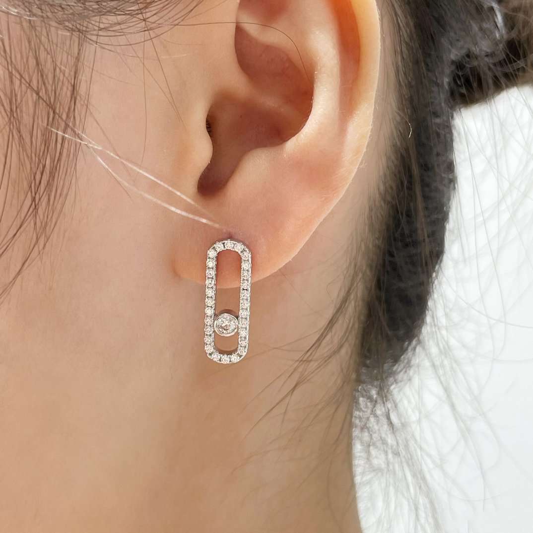 [MIRA]MOVE UNO STUD DIAMOND PAVED EARRINGS