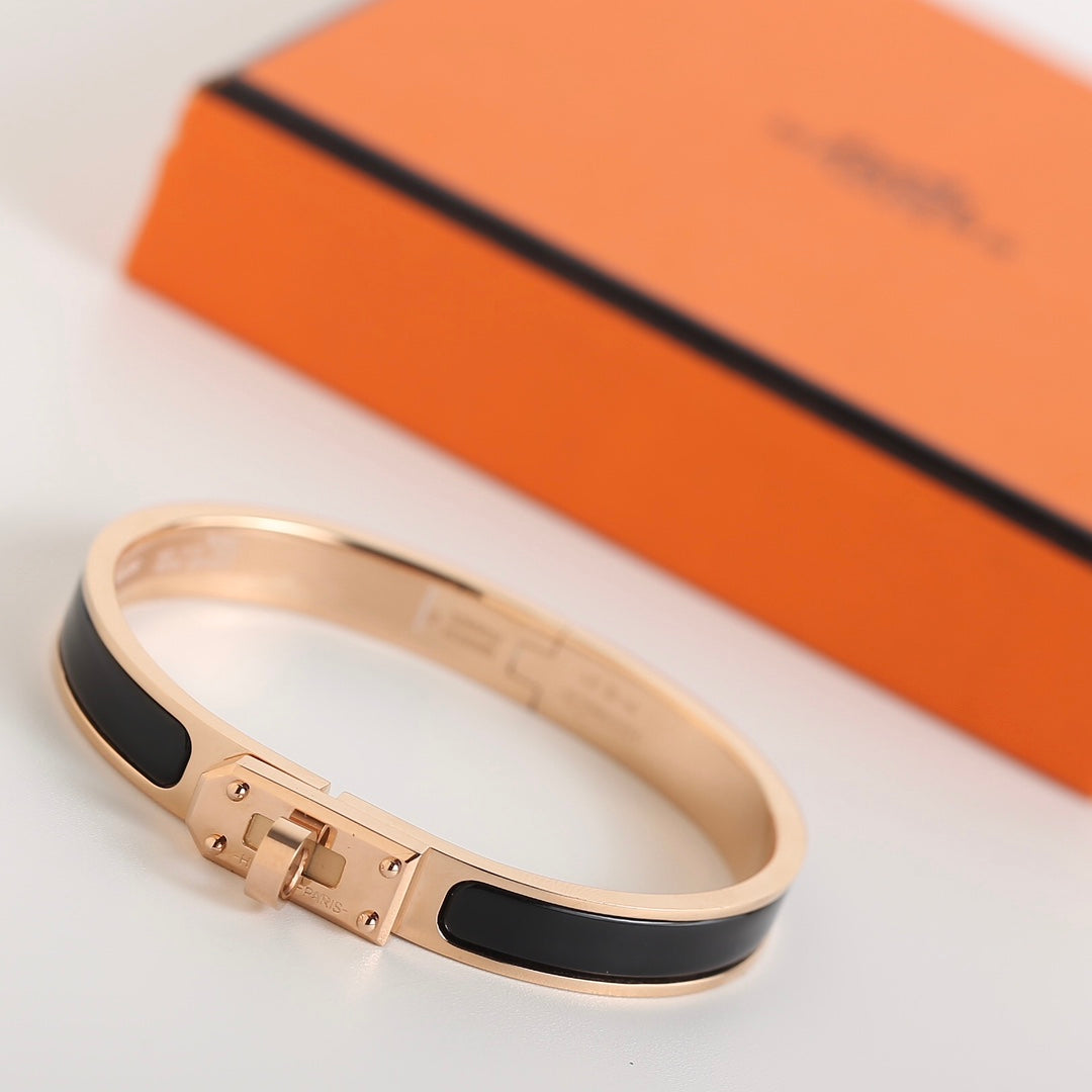 [MIRA]HM KELLY BLACK BRACELET