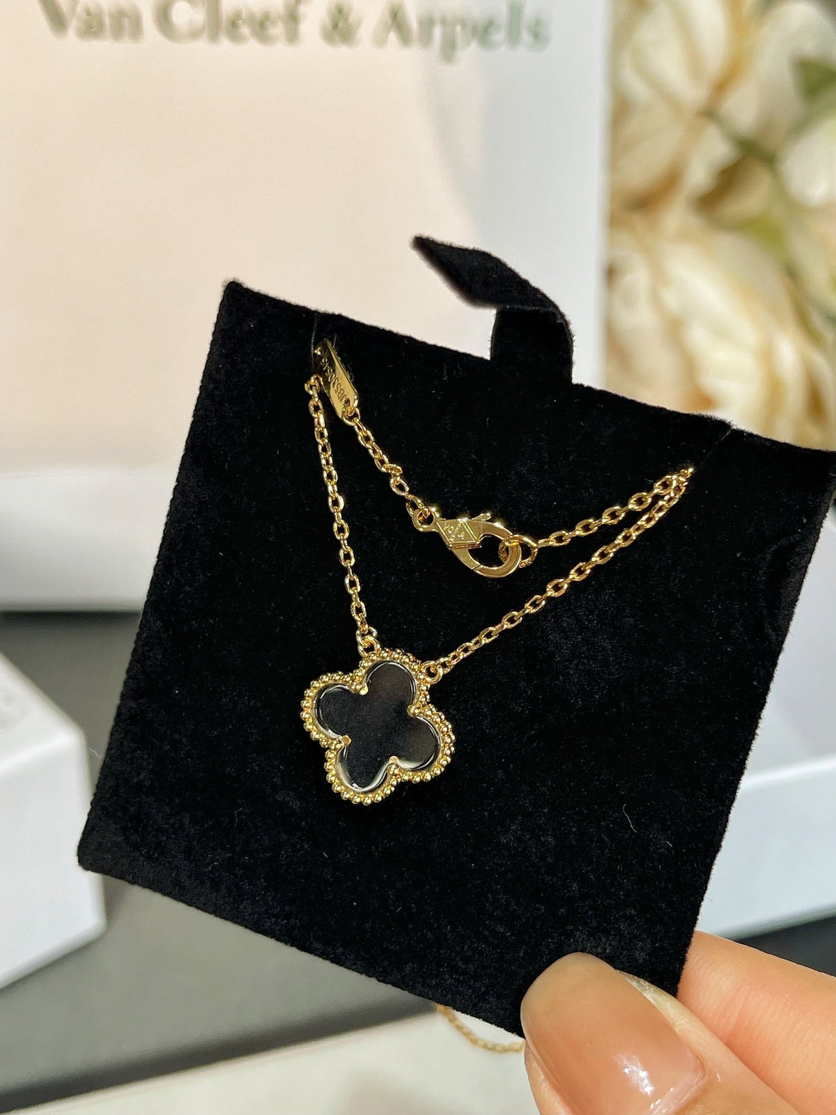 [MIRA]CLOVER ROCK CRYSTAL ROSE GOLD NECKLACE