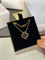 [MIRA]CLOVER ROCK CRYSTAL ROSE GOLD NECKLACE