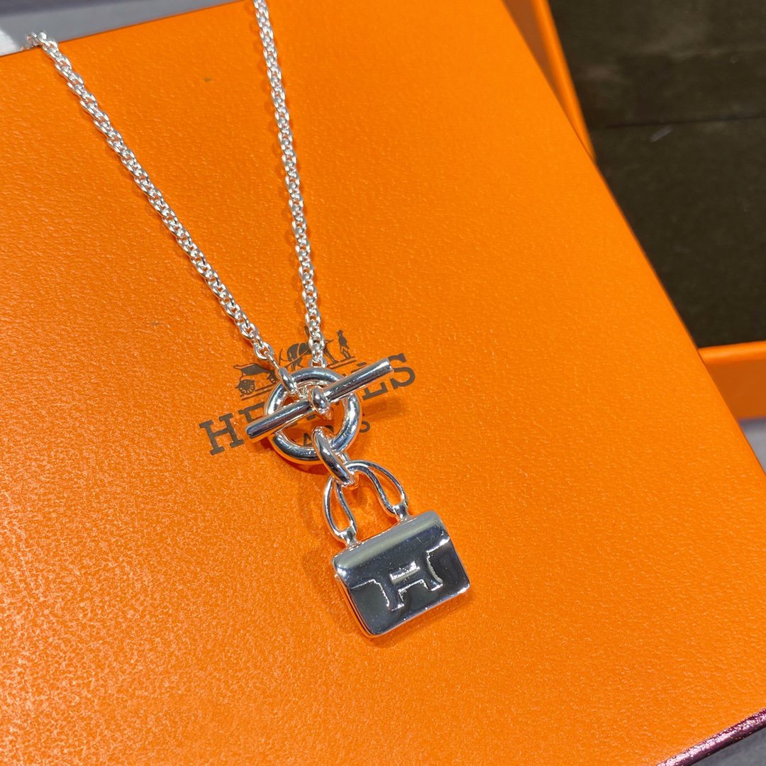 [MIRA]CONSTANCE PEDANT SILVER NECKLACE