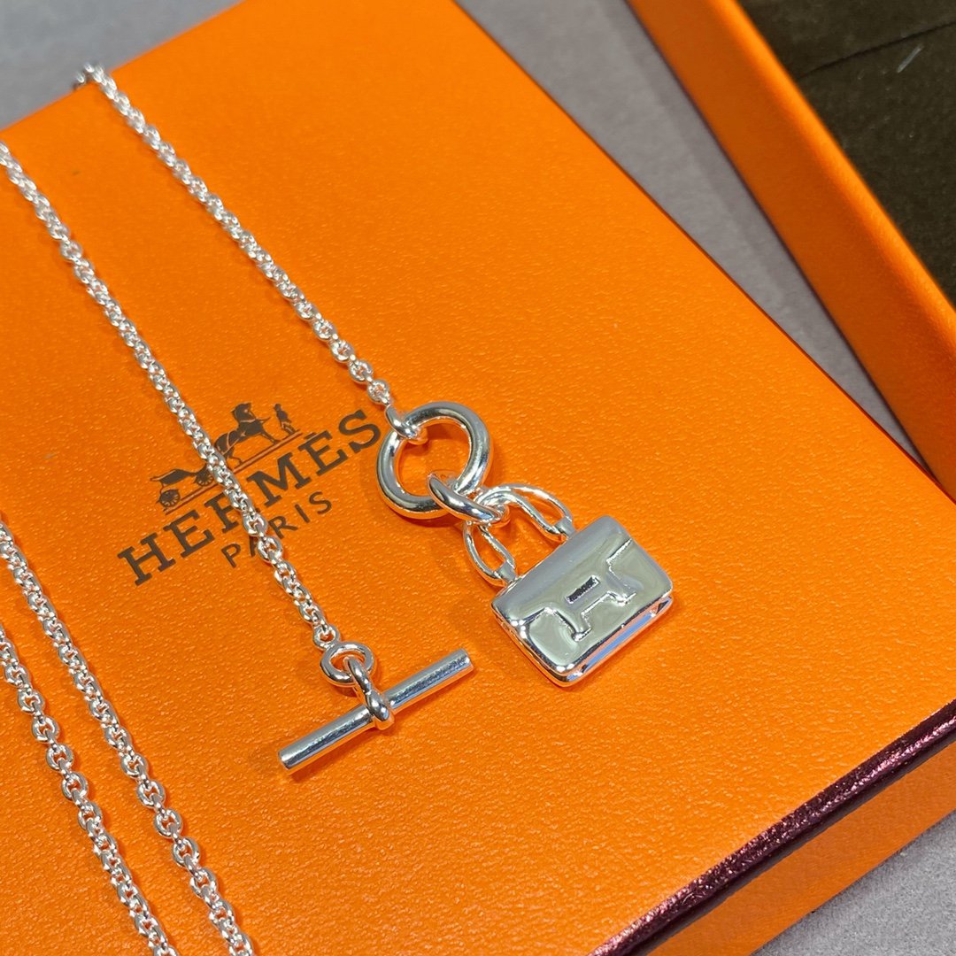 [MIRA]CONSTANCE PEDANT SILVER NECKLACE