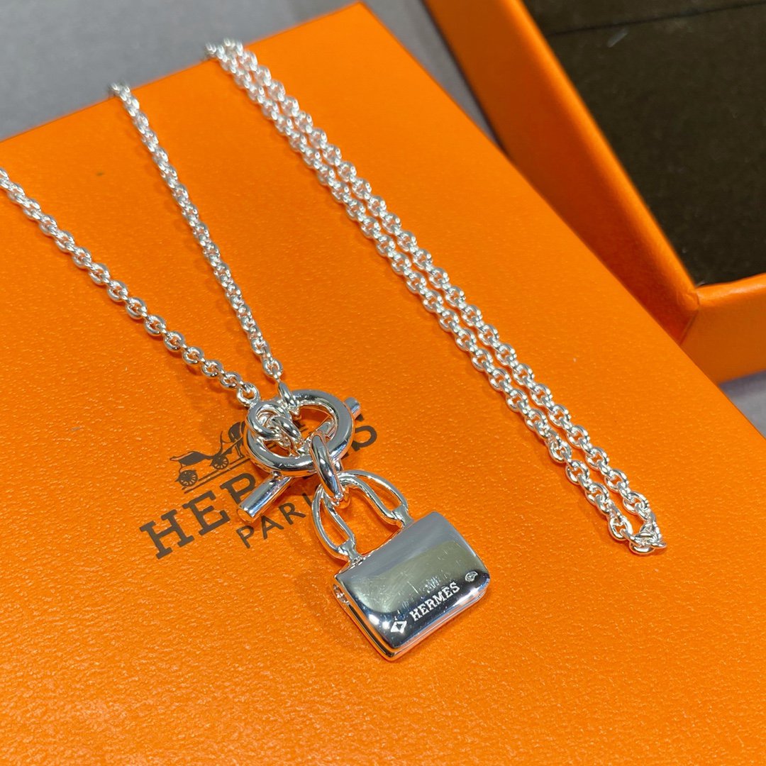 [MIRA]CONSTANCE PEDANT SILVER NECKLACE