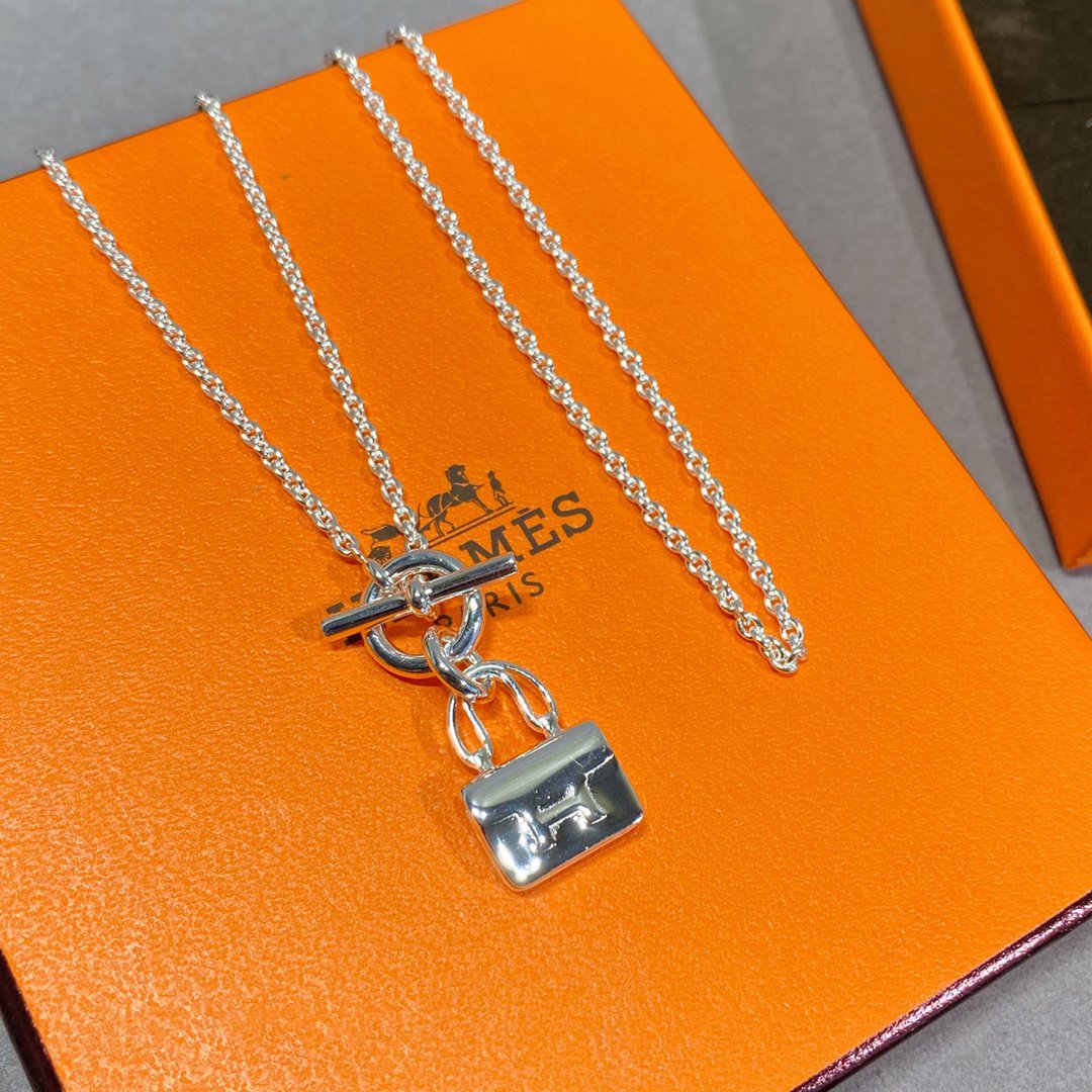[MIRA]CONSTANCE PEDANT SILVER NECKLACE