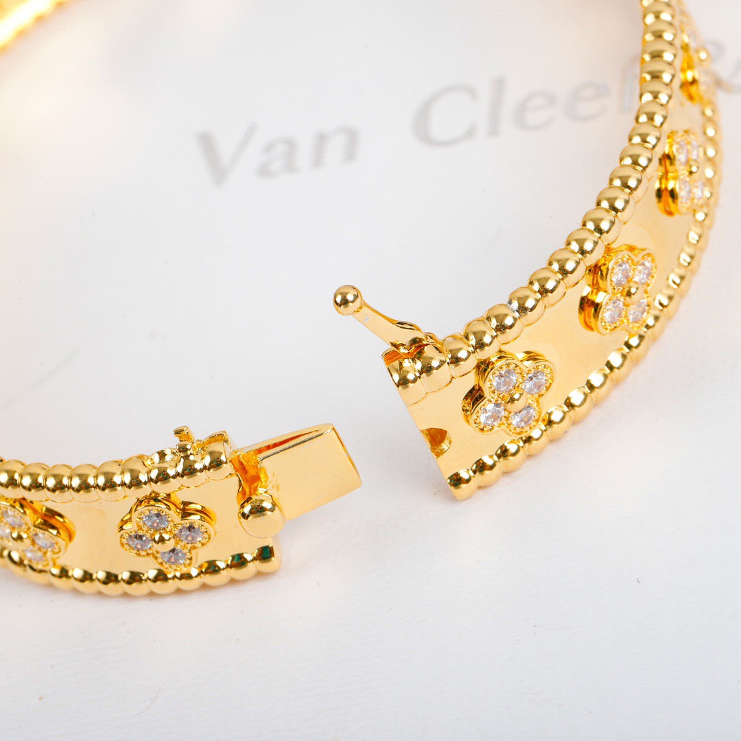 [MIRA]CLOVER BRACELET 8MM DIAMONDS