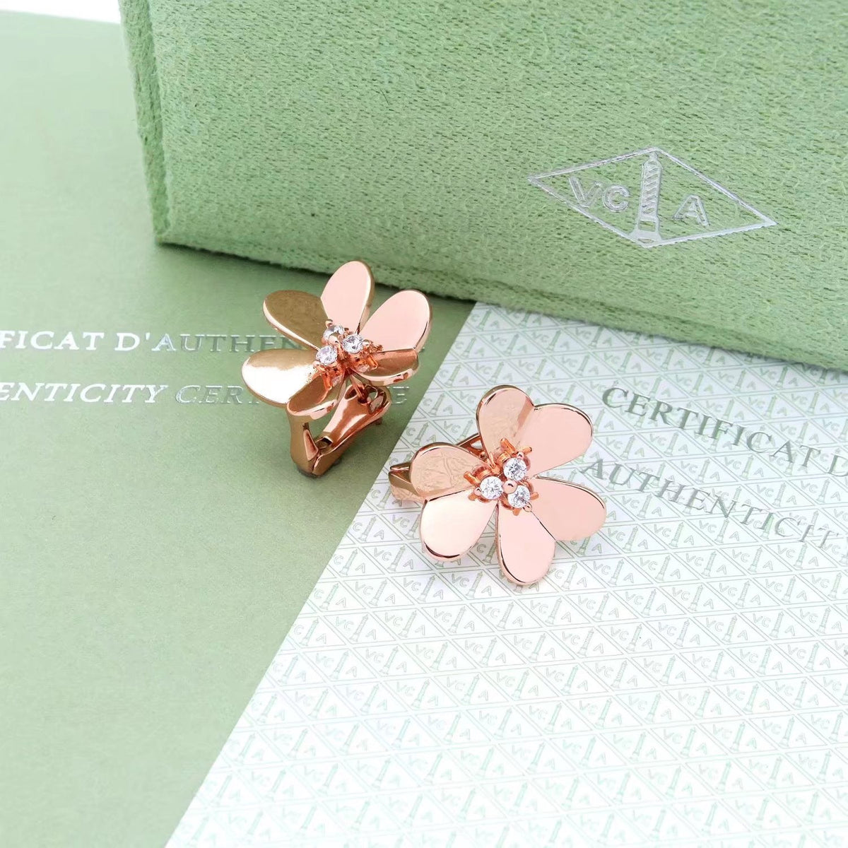 [MIRA]FRIVOLE EARRINGS- LARGE MODEL