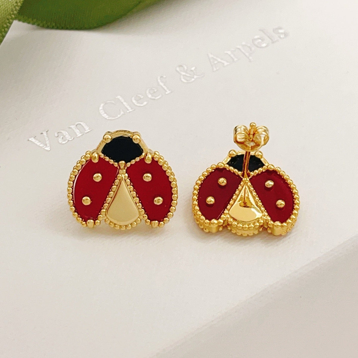 [MIRA]LUCKY LADYBUG EARRINGS