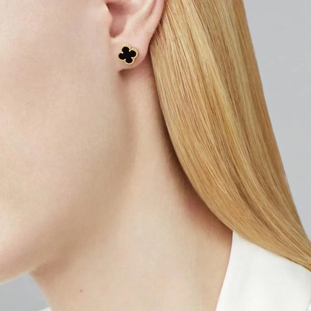 [MIRA]CLOVER MINI 9.5MM BLACK MOP EARRINGS