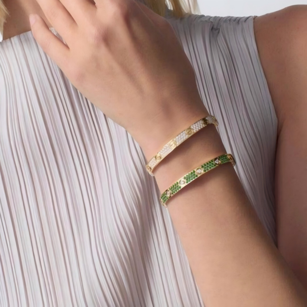 [MIRA] 2026 PAVE GEMSTONE LOVE BRACELET 6.1MM 10 DIAMONDS