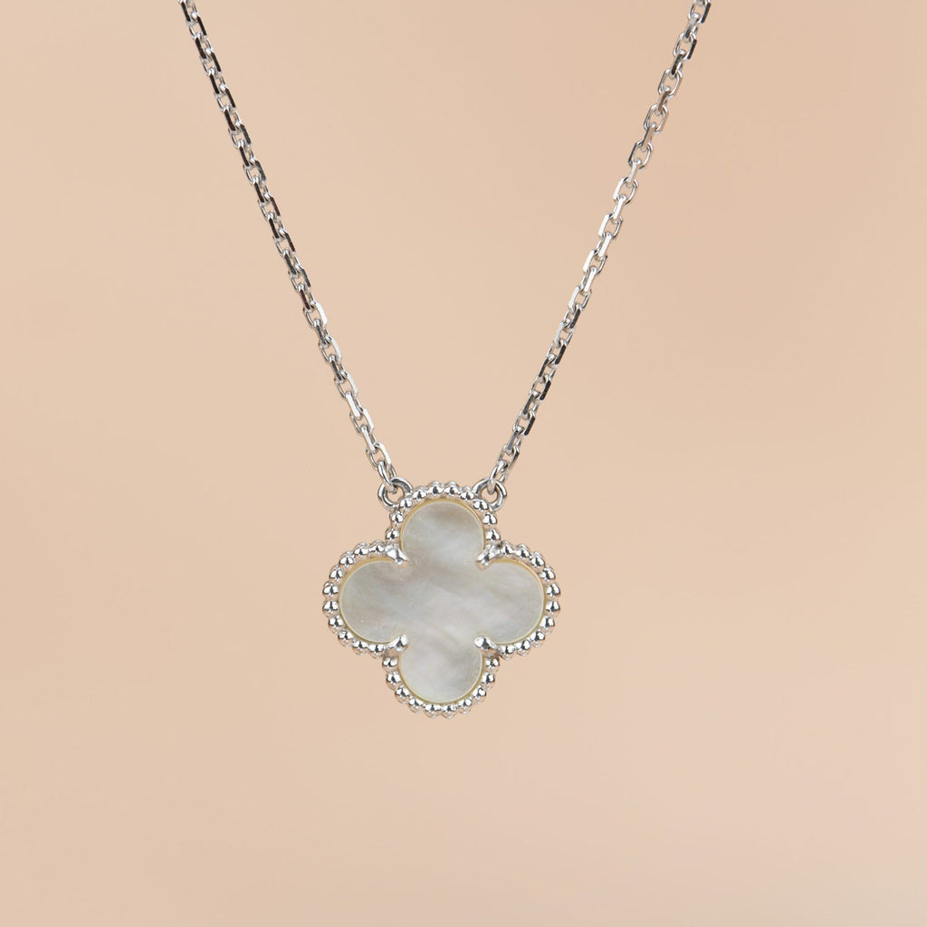 [MIRA]CLOVER  15MM WHITE MOTHER-OF-PEARL SILVER