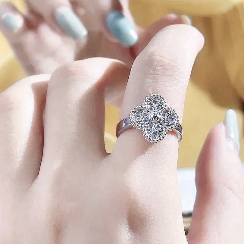 [MIRA]CLOVER DIAMOND RING