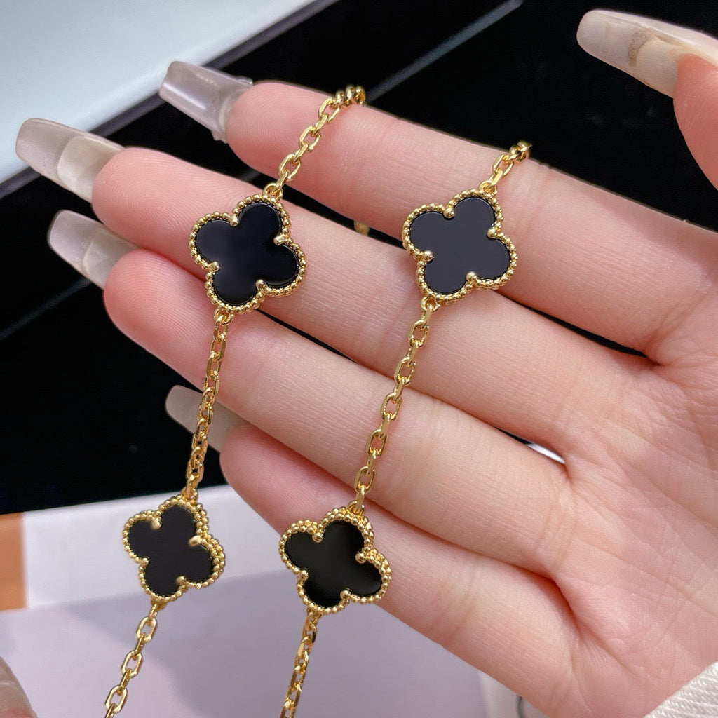 [MIRA]CLOVER 10 MOTIFS ONYX NECKLACE