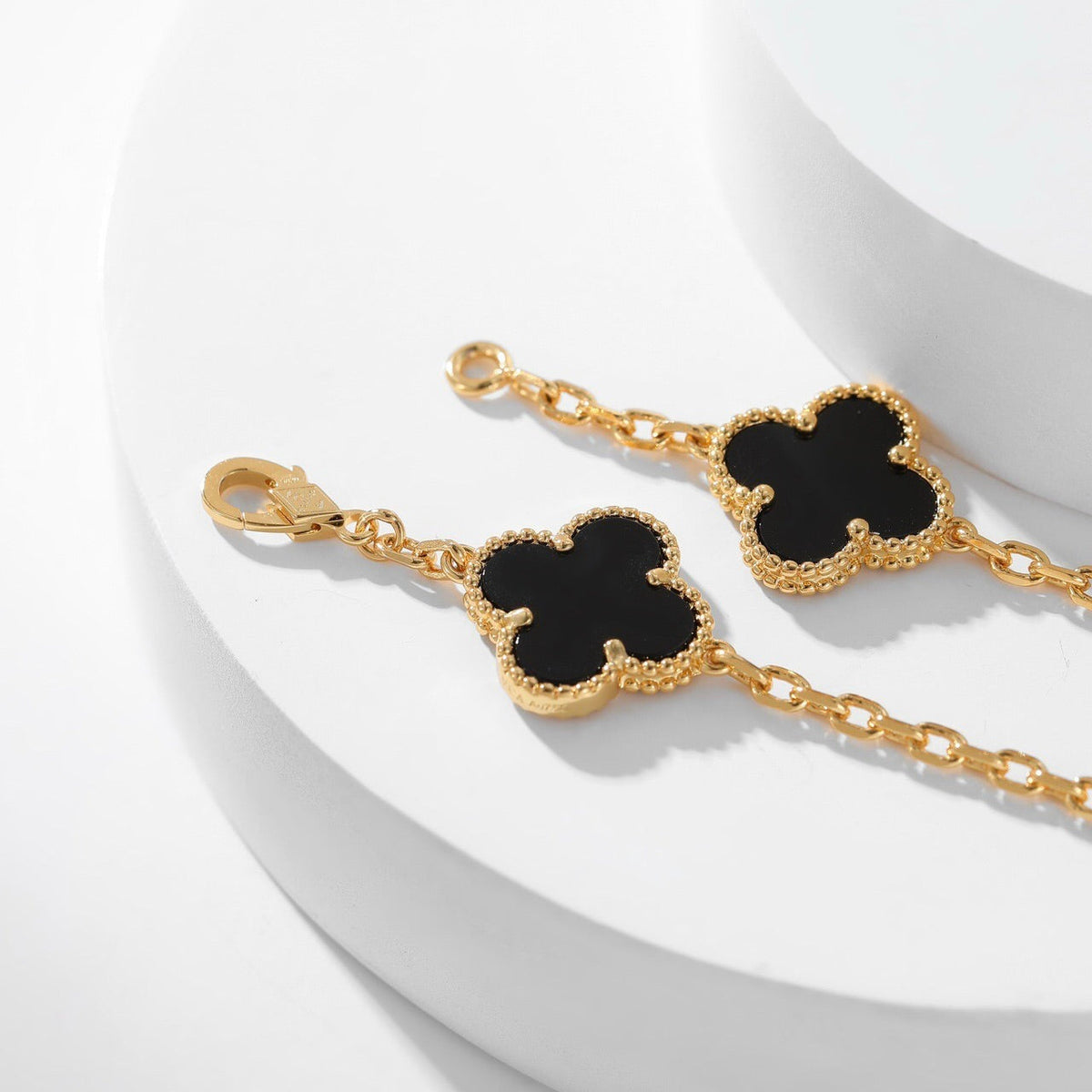 [MIRA]CLOVER 10 MOTIFS ONYX NECKLACE