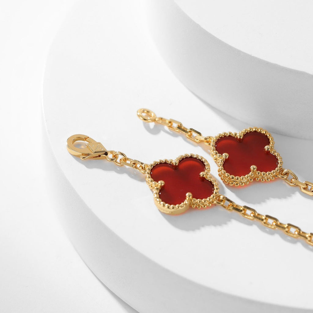 [MIRA]CLOVER 10 MOTIFS CARNELIAN NECKLACE