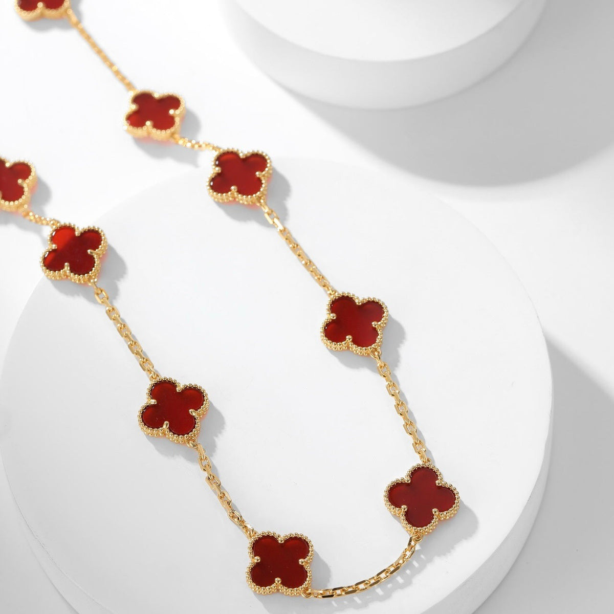 [MIRA]CLOVER 10 MOTIFS CARNELIAN NECKLACE