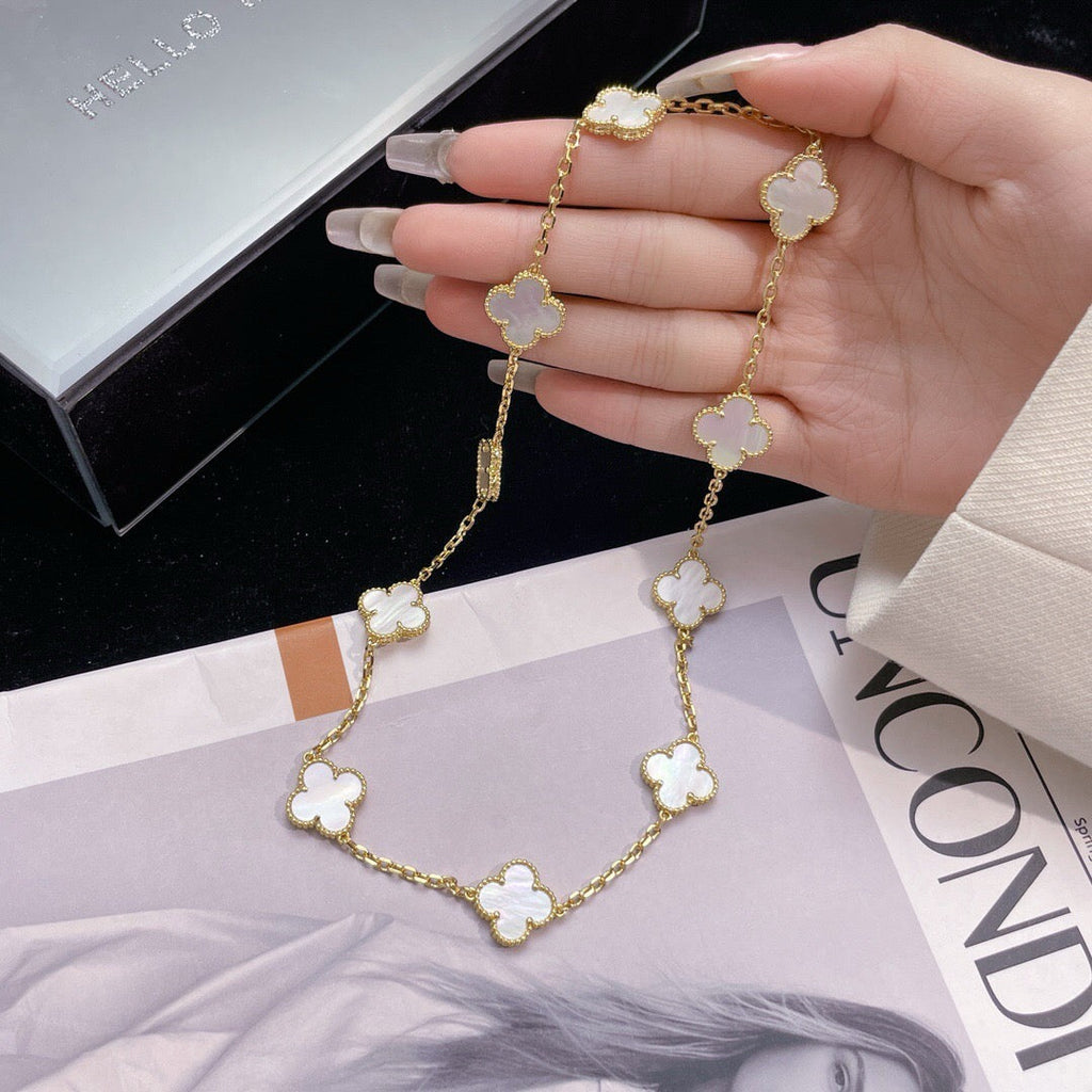 [MIRA]CLOVER 10 MOTIFS WHITE MOTHER OF PEARL NECKLACE