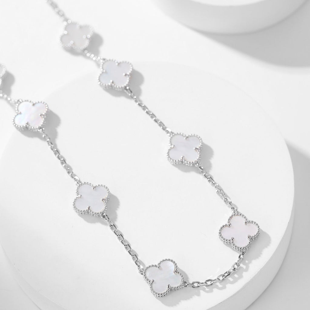 [MIRA]CLOVER 10 MOTIFS WHITE MOTHER OF PEARL NECKLACE