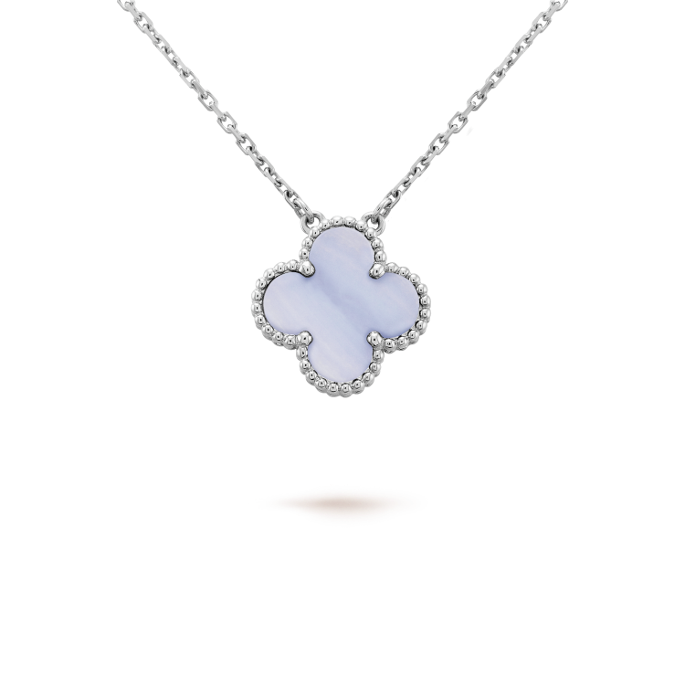 [MIRA]CLOVER 15MM BLUE CHALCEDONY NECKLACE SILVER