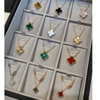[MIRA]CLOVER 15MM BLACK ONYX SINGLE FLOWER NECKLACE