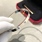 [MIRA]LOVE BRACELET 6.1MM 10 DIAMONDS