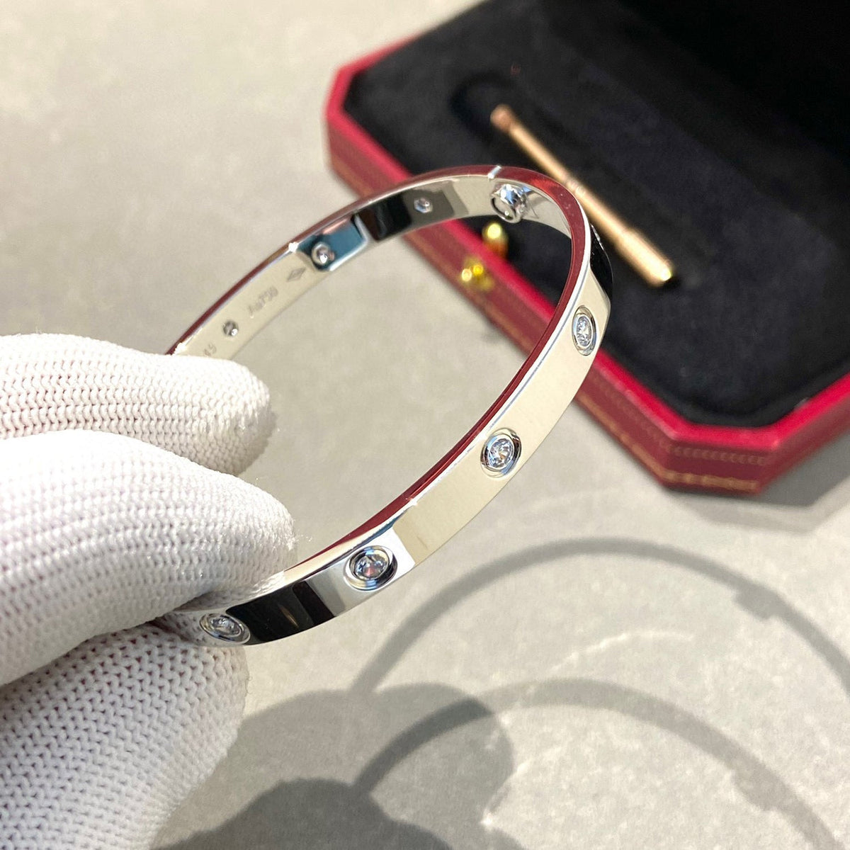[MIRA]LOVE BRACELET 6.1MM 10 DIAMONDS