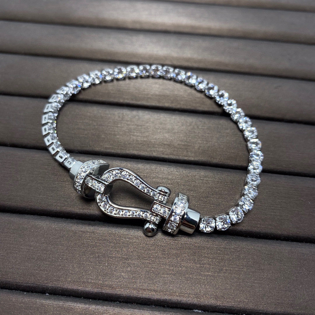 [MIRA]FORCE  LARGE HORSESHOE FULL DIAMOND TENNIS BRACELET