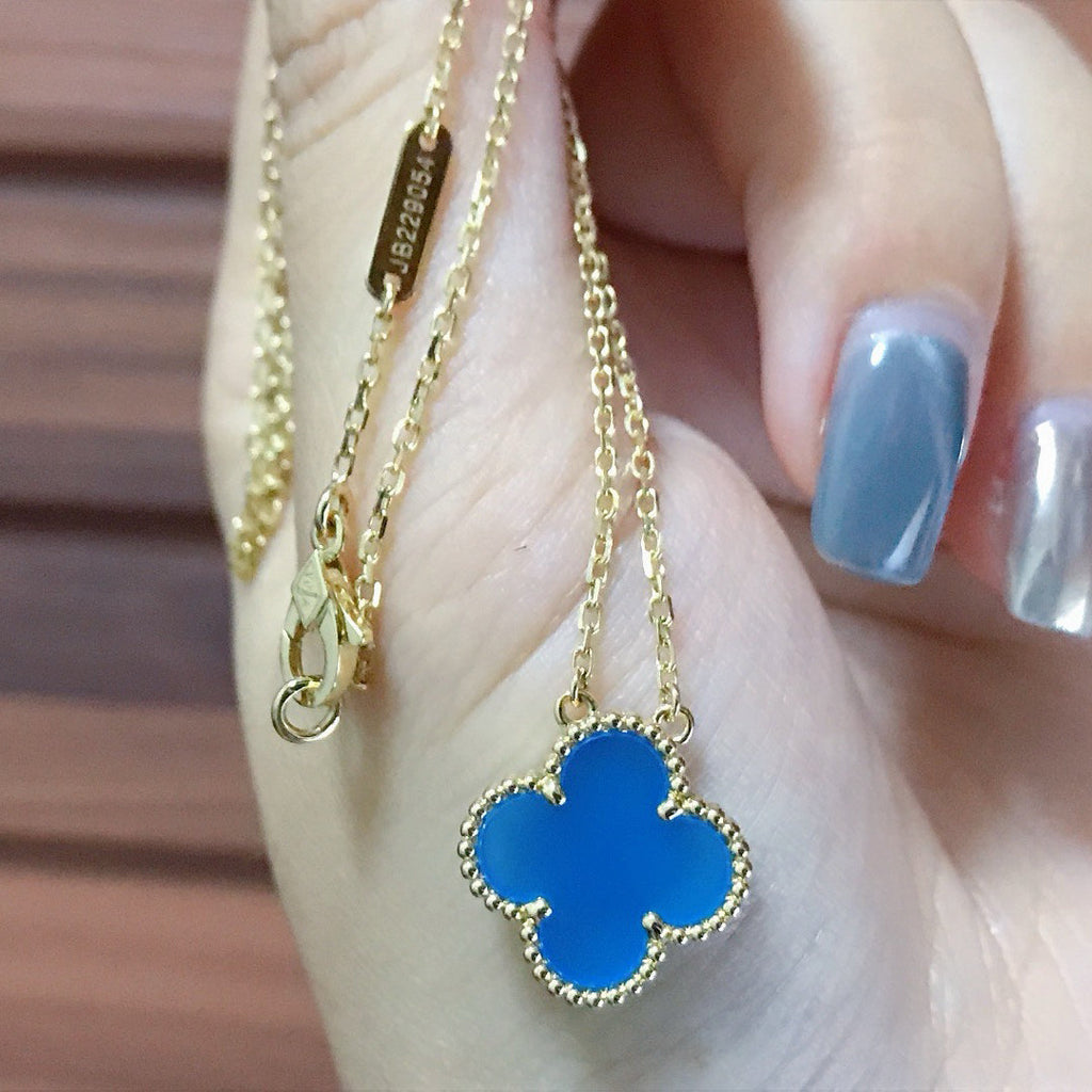 [MIRA]CLOVER 15MM BLUE AGATE NECKLACE
