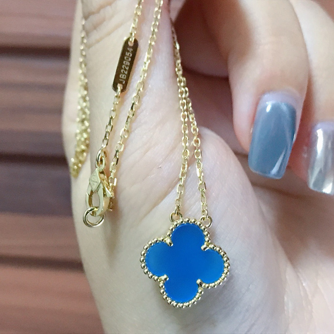 [MIRA]CLOVER 15MM BLUE AGATE NECKLACE