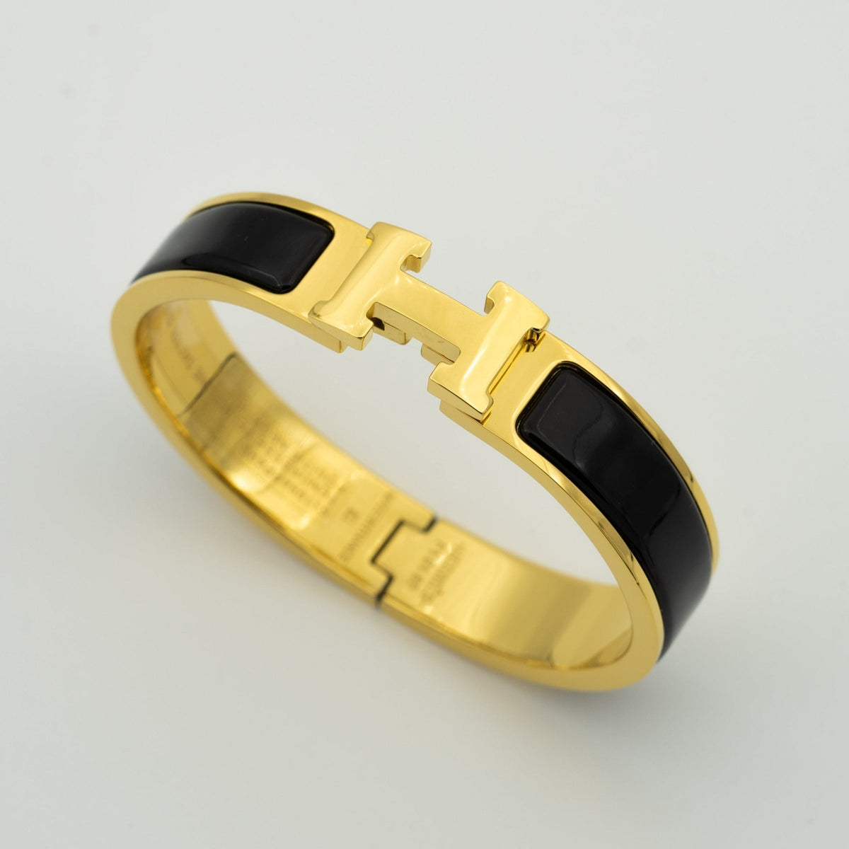 [MIRA]H BLACK BRACELET
