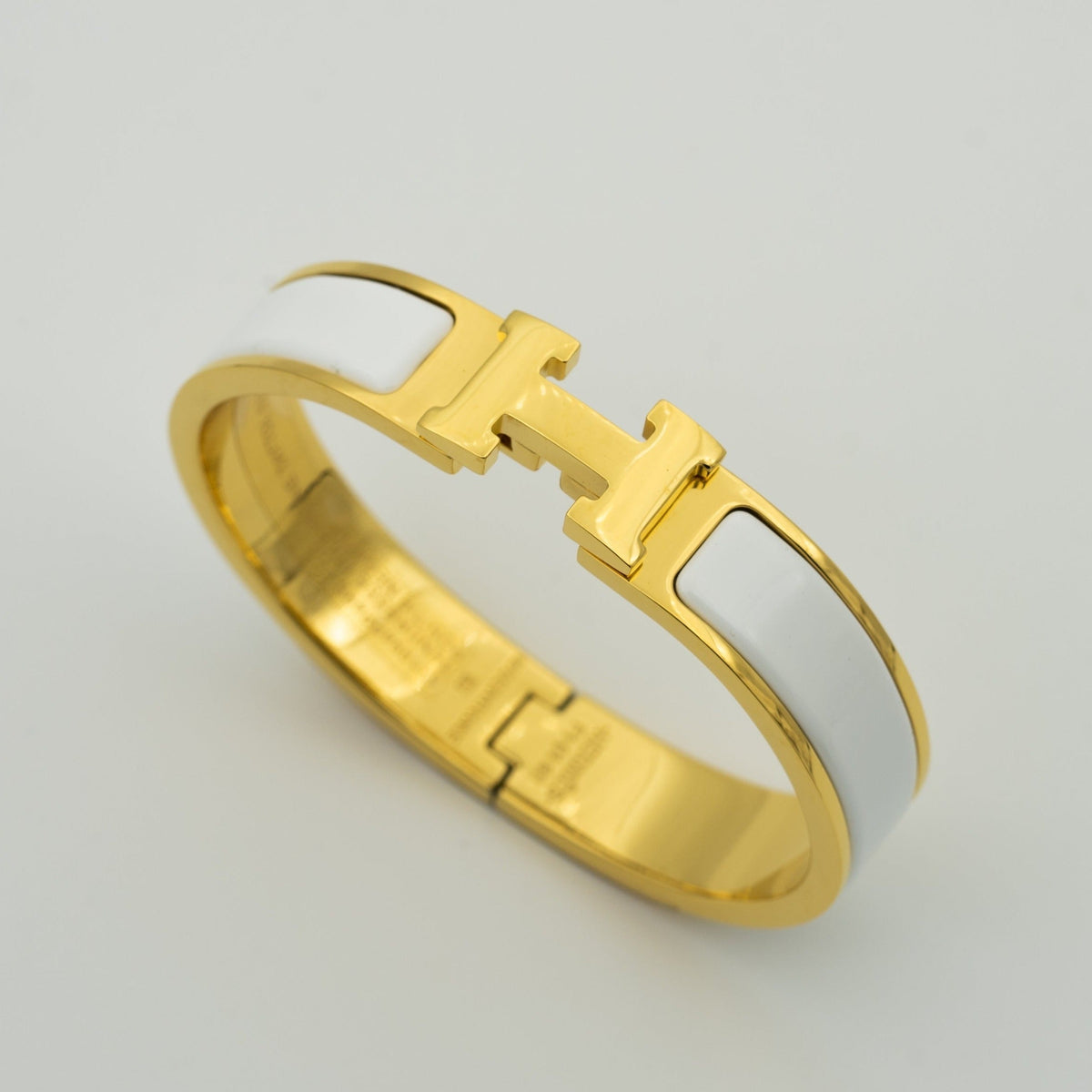 [MIRA]H WHITE BRACELET
