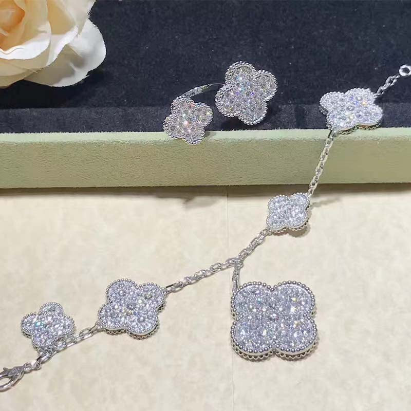 [MIRA]CLOVER 6 MOTIFS SILVER DIAMOND BRACELET