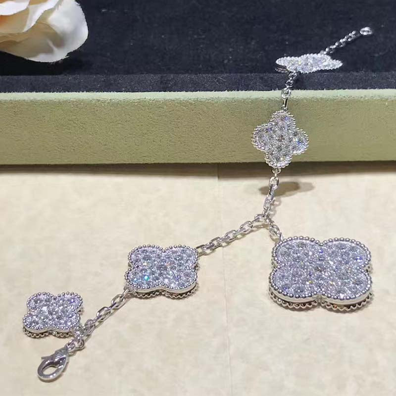 [MIRA]CLOVER 6 MOTIFS SILVER DIAMOND BRACELET