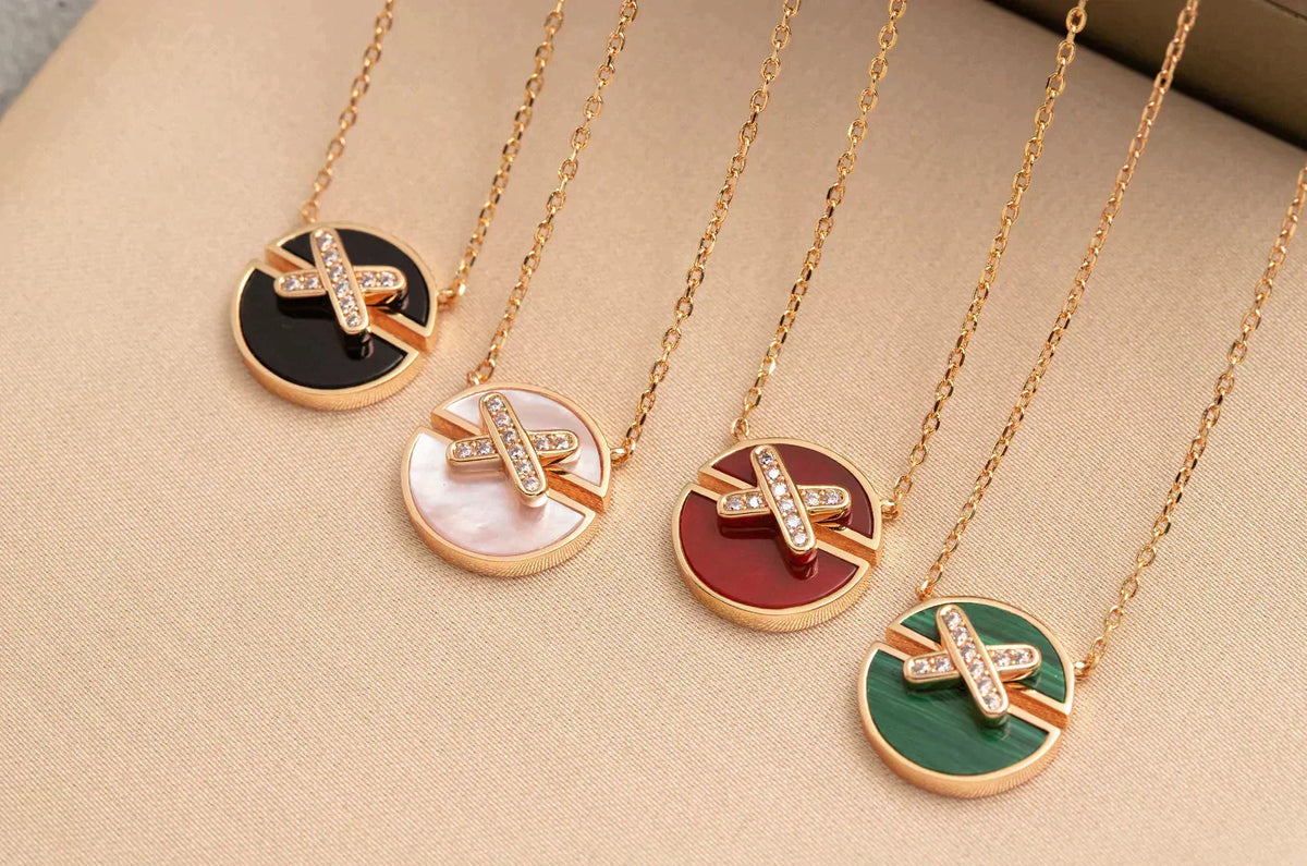 [MIRA]JEUX DE ROSE GOLD DIAMOND NECKLACE