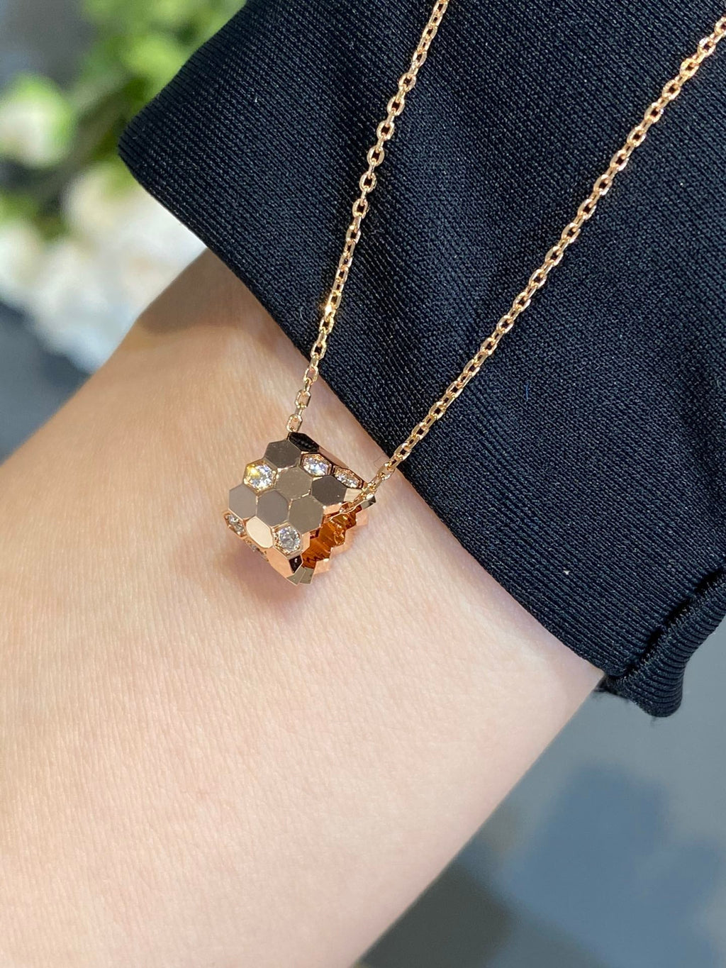 [MIRA]BEE LOVE DIAMOND NECKLACE