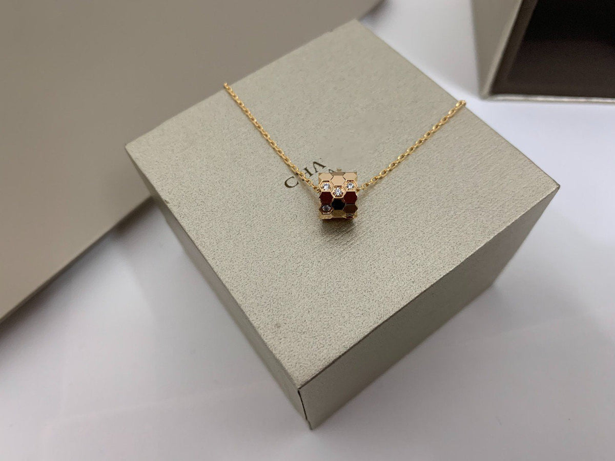 [MIRA]BEE LOVE DIAMOND NECKLACE