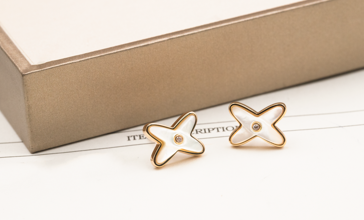 [MIRA]JEUX DE WHITE MOP PINK GOLD DIAMOND EARRINGS