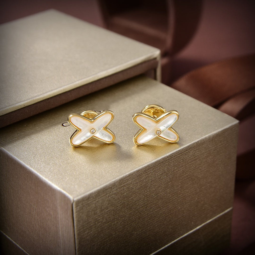 [MIRA]JEUX DE WHITE MOP GOLD DIAMOND EARRINGS