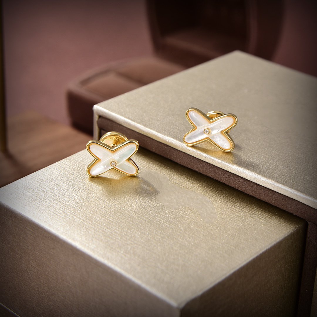 [MIRA]JEUX DE WHITE MOP GOLD DIAMOND EARRINGS