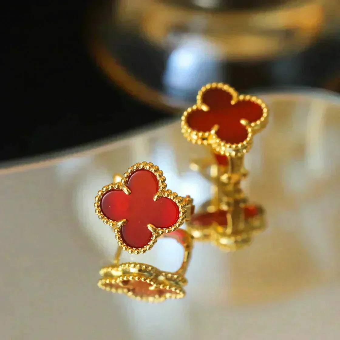 [MIRA]CLOVER MEDIUM 1 MOTIFS CARNELIAN  EARRINGS