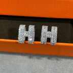 [MIRA]H STUD EARRINGS WITH SILVER DIAMONDS