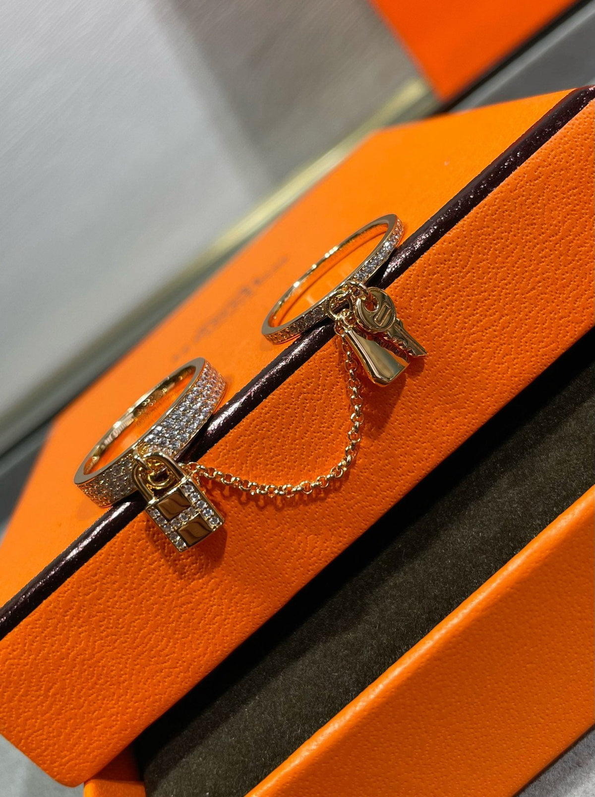 [MIRA]HM KELLY CLOCHETTE DOUBLE RING IN  WITH DIAMONDS