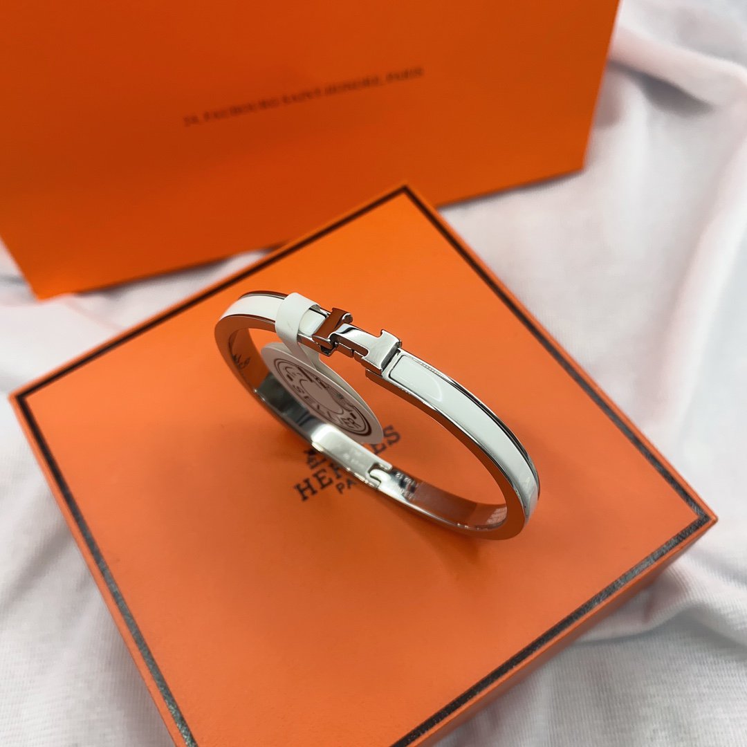 [MIRA]CLASSIC HM CLIC WHITE 8MM ENAMEL BRACELET