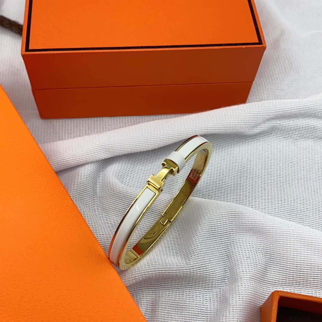 [MIRA]CLASSIC HM CLIC WHITE 8MM ENAMEL BRACELET