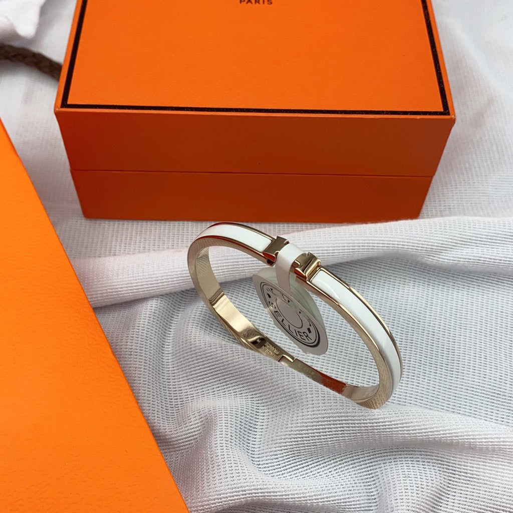 [MIRA]CLASSIC HM CLIC WHITE 8MM ENAMEL BRACELET