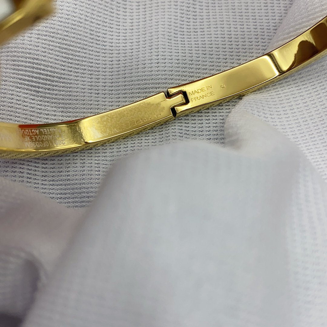 [MIRA]CLASSIC HM CLIC WHITE 8MM ENAMEL BRACELET