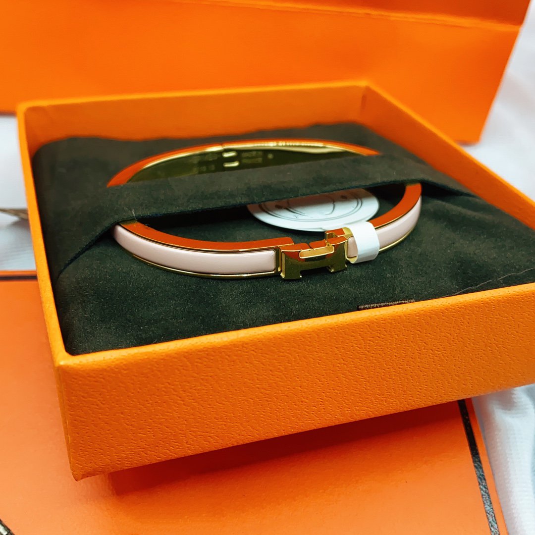 [MIRA]CLASSIC HM CLIC  PINK 8MM ENAMEL BRACELET