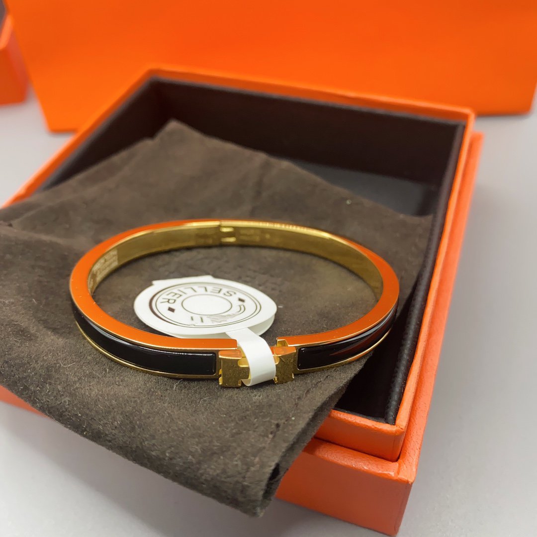 [MIRA]CLASSIC HM CLIC BLACK 8MM ENAMEL BRACELET