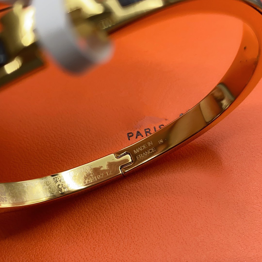 [MIRA]CLASSIC HM CLIC BLACK 8MM ENAMEL BRACELET