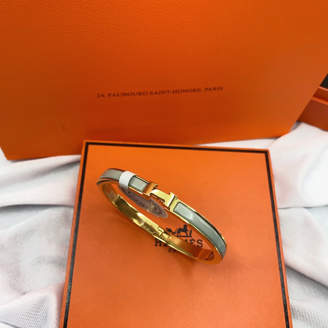 [MIRA]CLASSIC HM CLIC GREEN 8MM ENAMEL BRACELET